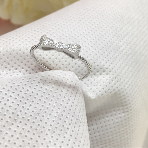 ❤️NEW Sterling Silver CZ Bow Ring❤️ - Picture 1 of 7